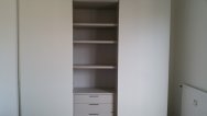 Montaggio dei mobili nuovi