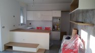 Montaggio dei mobili nuovi