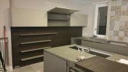 Montaggio dei mobili nuovi